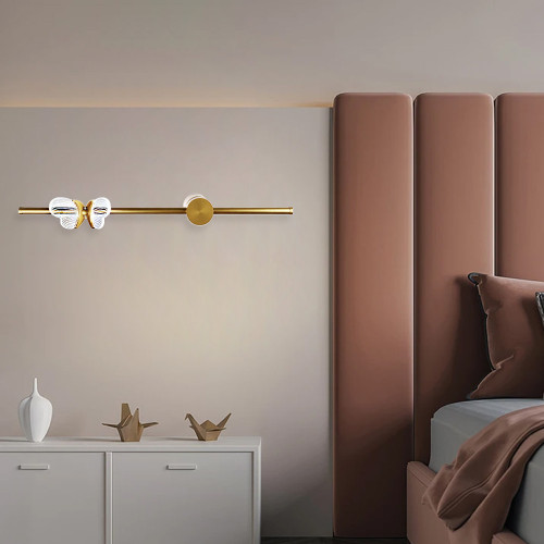 Бра у золотому корпусі з метеликом зліва Line.F WC 18 GD L