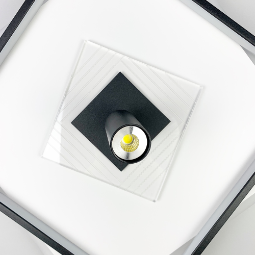 Стельова LED люстра в чорно-білому корпусі Line.F MJ 51-500*500 BK+WT